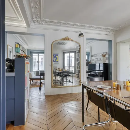 아파트 Breathtaking Flat With Balcony In St Germain Area