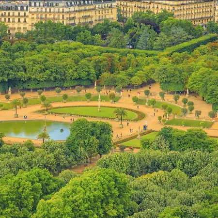 Breathtaking Flat With Balcony In St Germain Area 파리